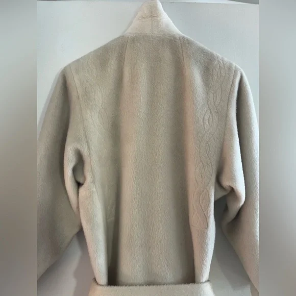 Vintage Coat Collection by Albert Nipon Cream Belted Coat Size 4 - Picture 5 of 9